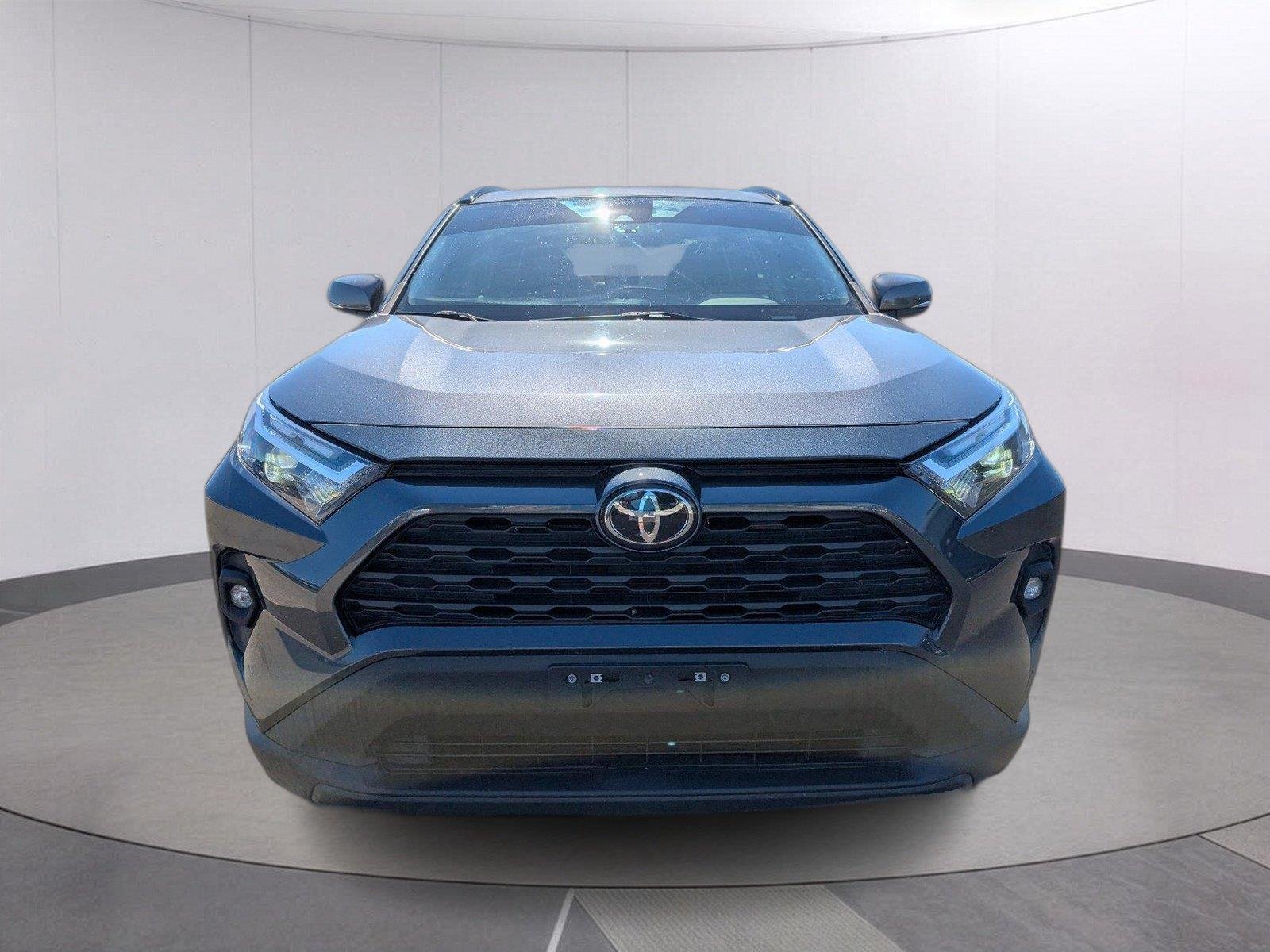 Used 2022 Magnetic Gray Metallic Toyota XLE Premium image 10