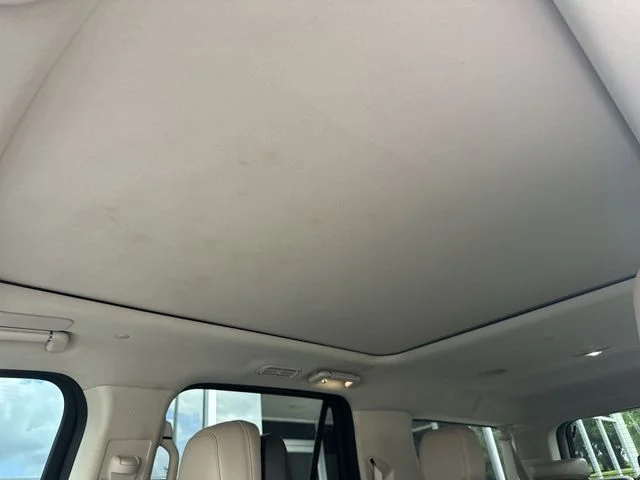 Used 2024 White Lincoln Reserve image 21