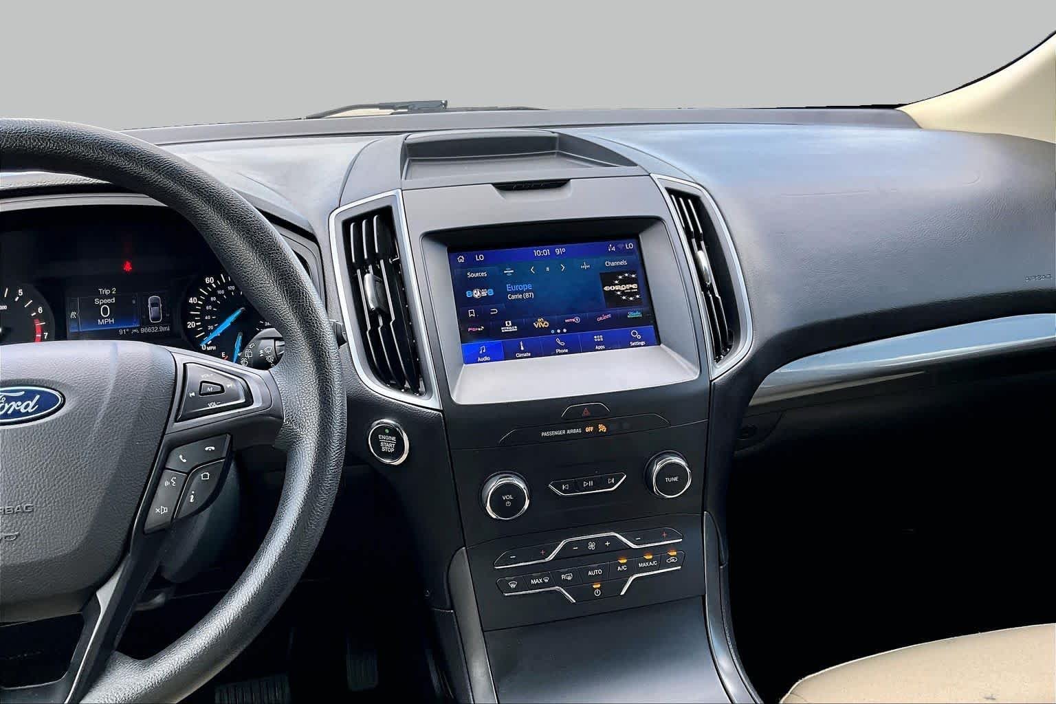 Used 2020 Agate Black Ford SE image 7
