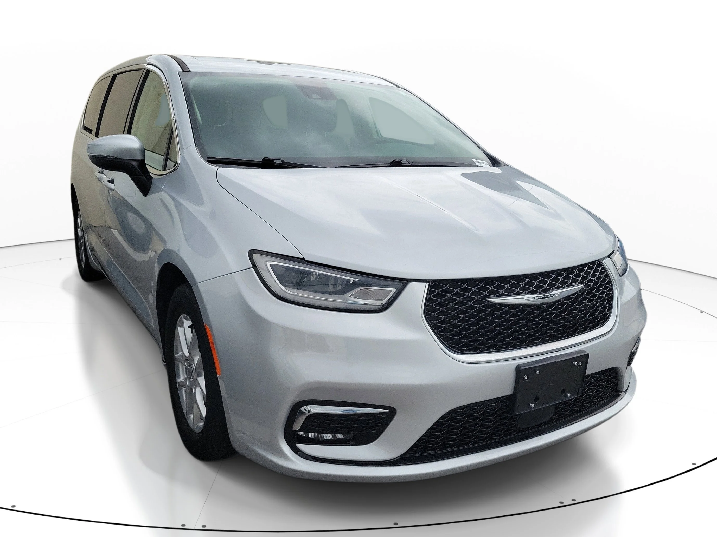 2023 Chrysler Pacifica Touring L's photo