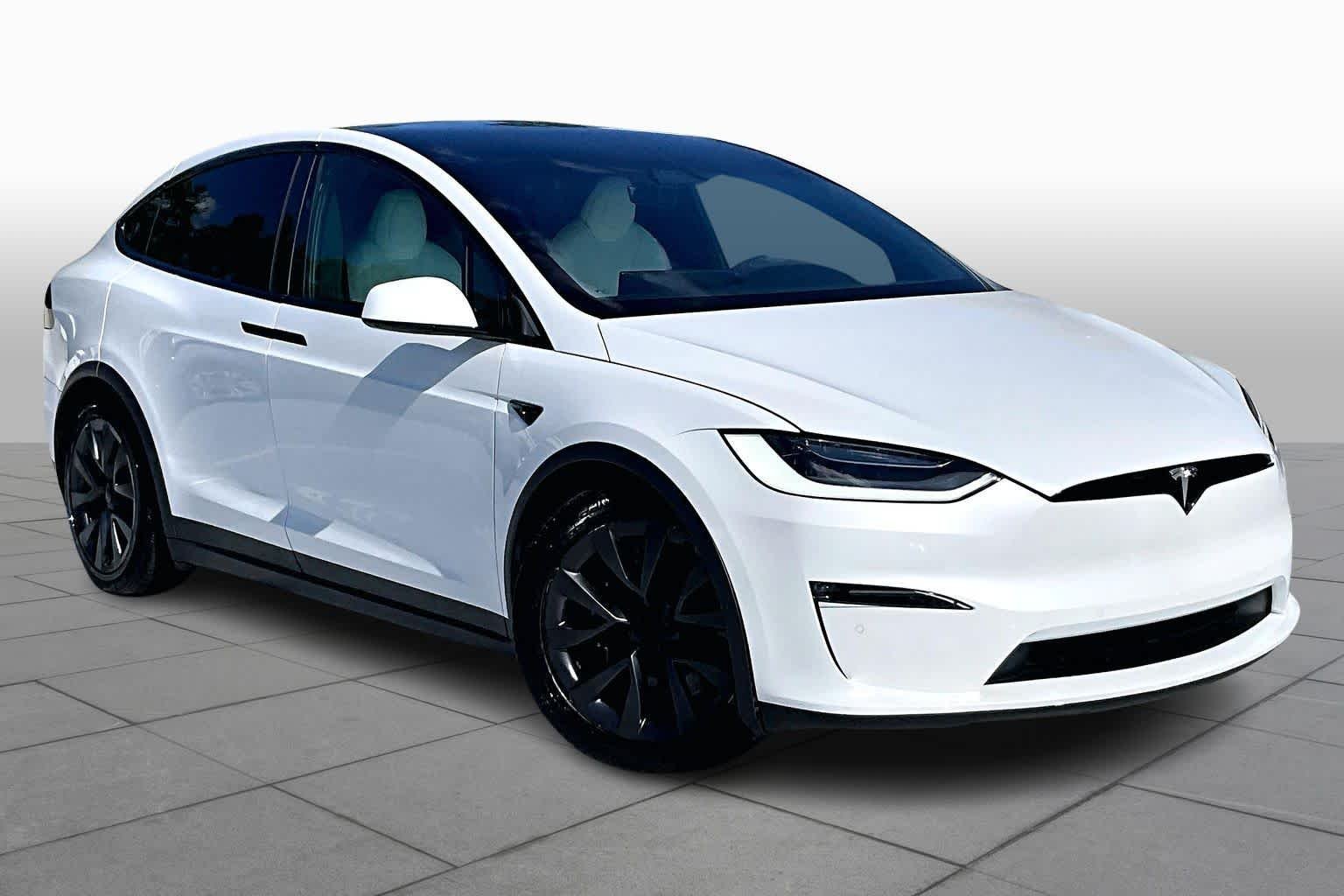Used 2022 Tesla Model X Long Range with VIN 7SAXCDE5XNF343329 for sale in Houston, TX