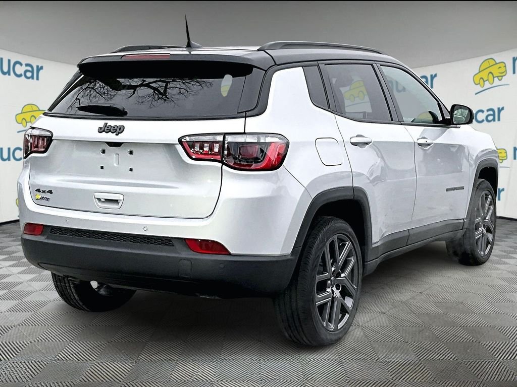 New 2026 Silver Zynith Metallic Clearcoat Jeep Limited image 6
