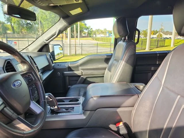 Used 2018 Black Ford XLT image 17