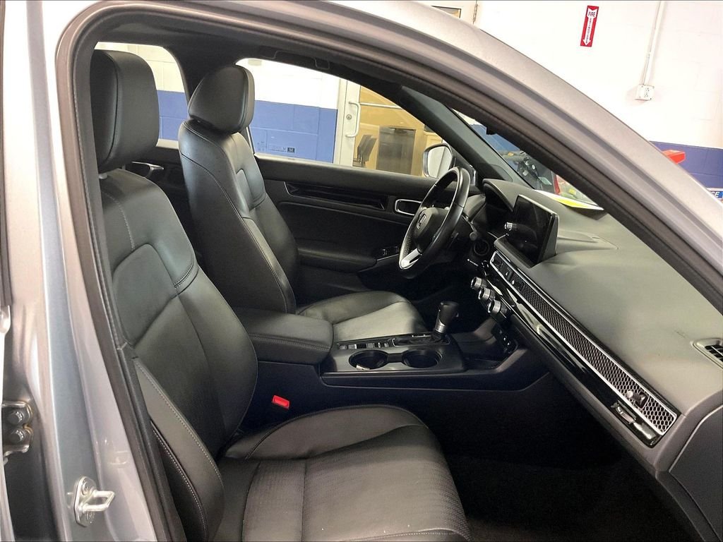 Used 2025 Silver Honda Sport Touring image 11