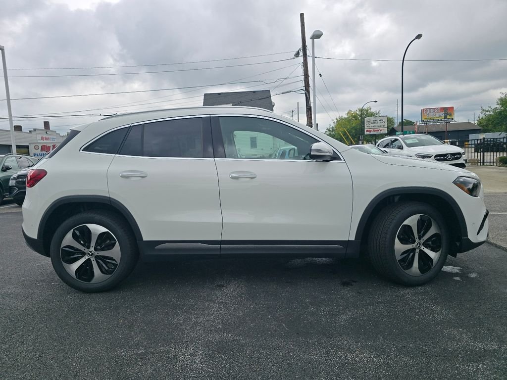 New 2026 Polar White Mercedes-Benz GLA 250 image 25
