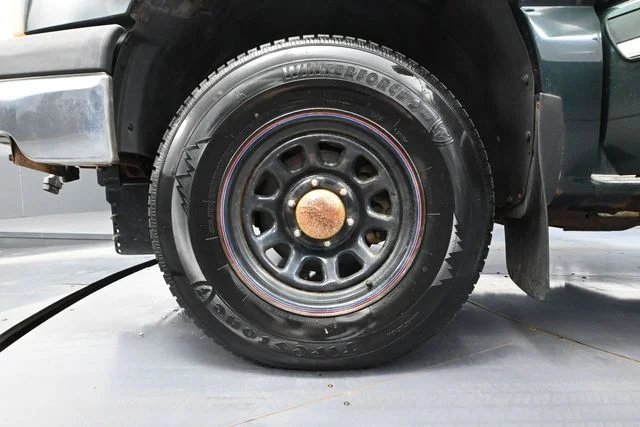 Used 2003 Green Chevrolet LS image 15