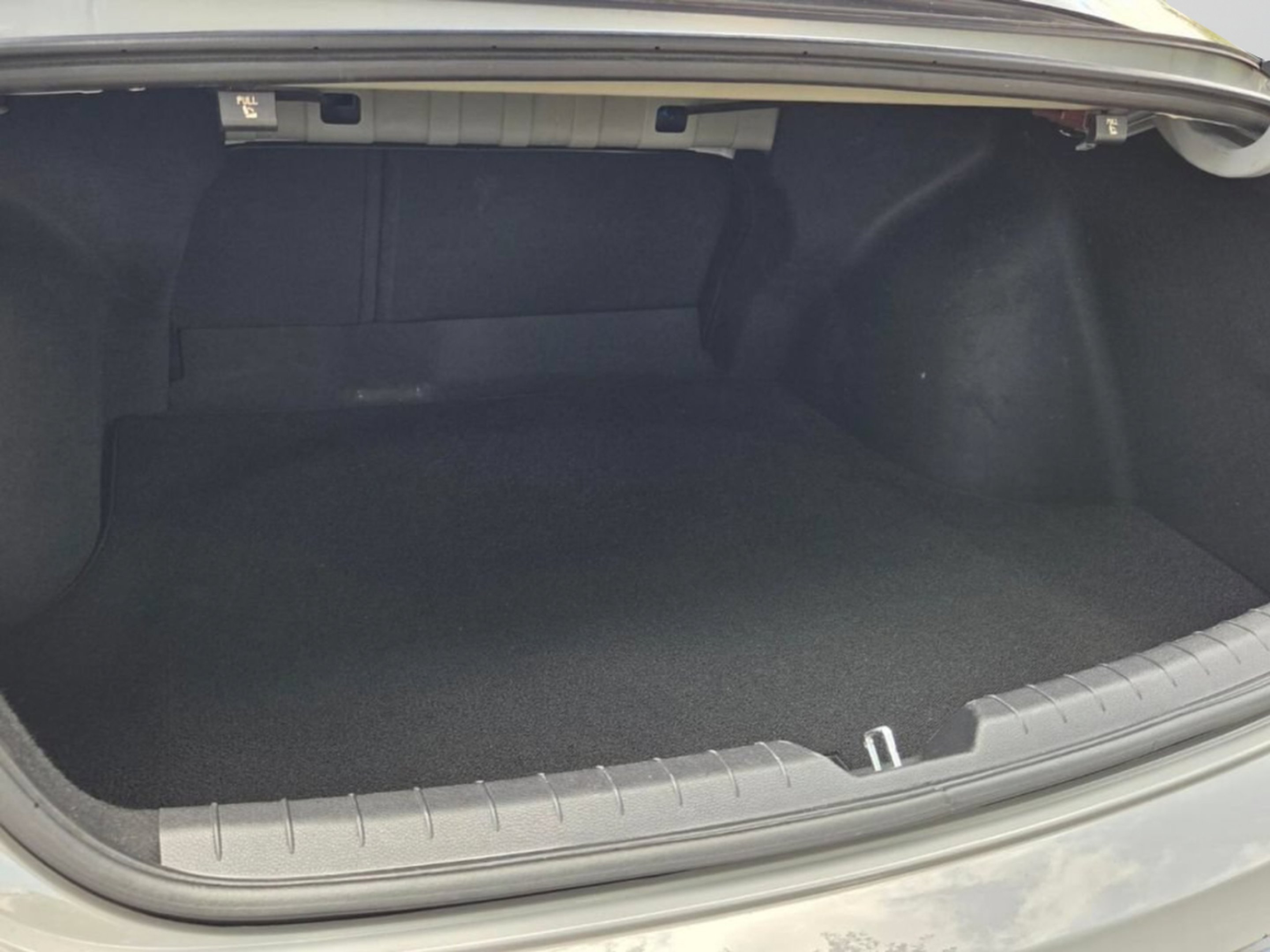 Used 2023 Wolf Gray Kia GT-Line image 16