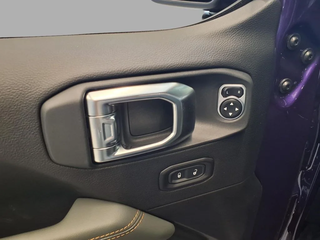 New 2026 Reign Exterior Paint Jeep Mojave X image 11