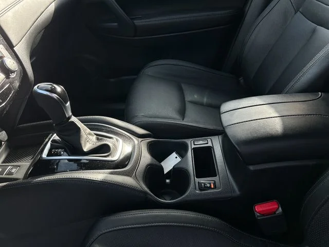 Used 2018 Magnetic Black Nissan SL image 30