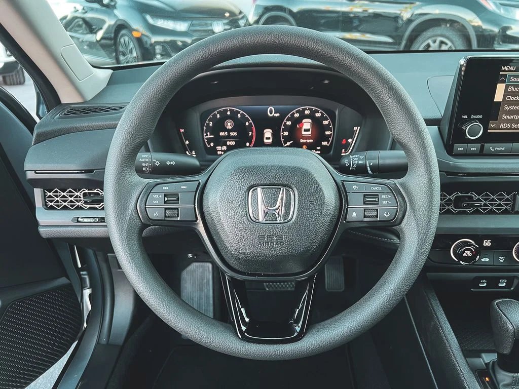 New 2026 Solar Silver Metallic Honda LX image 18