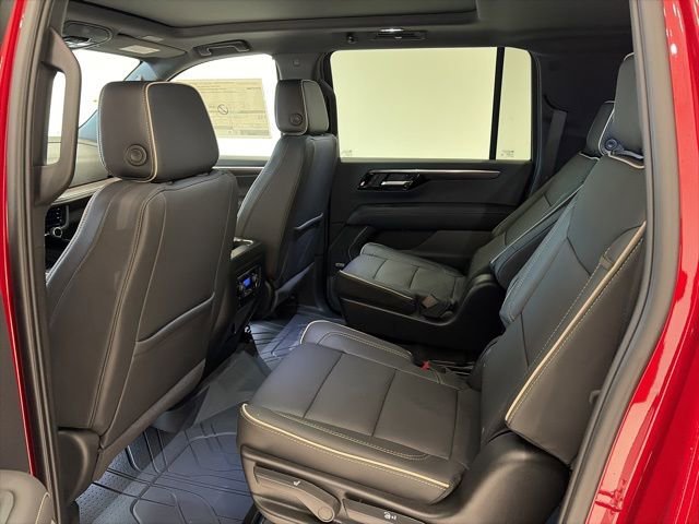 2026 Chevrolet Suburban Premier - Photo 14