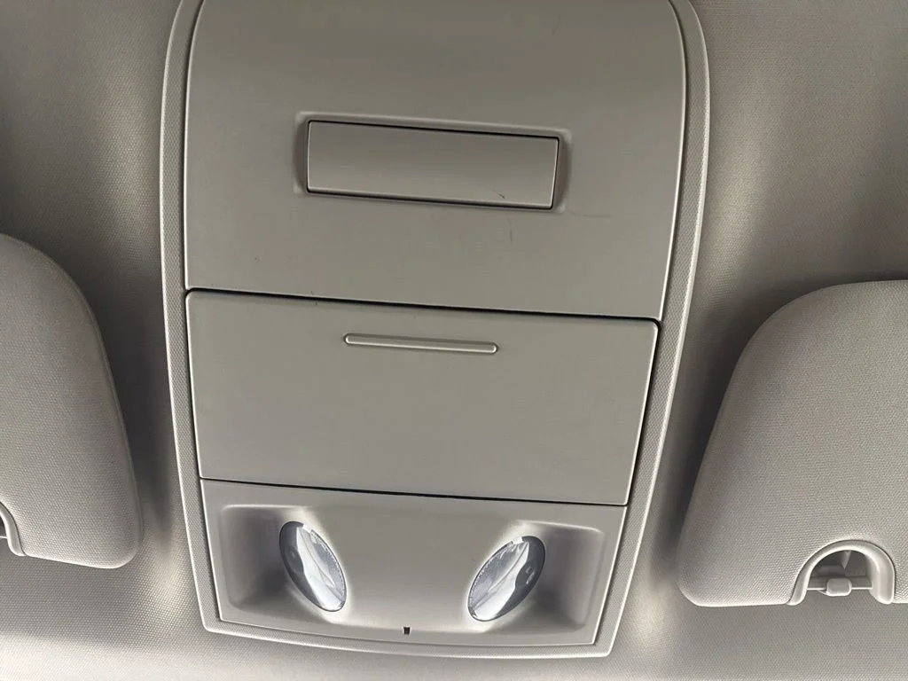 Used 2020 White Dodge SE image 18