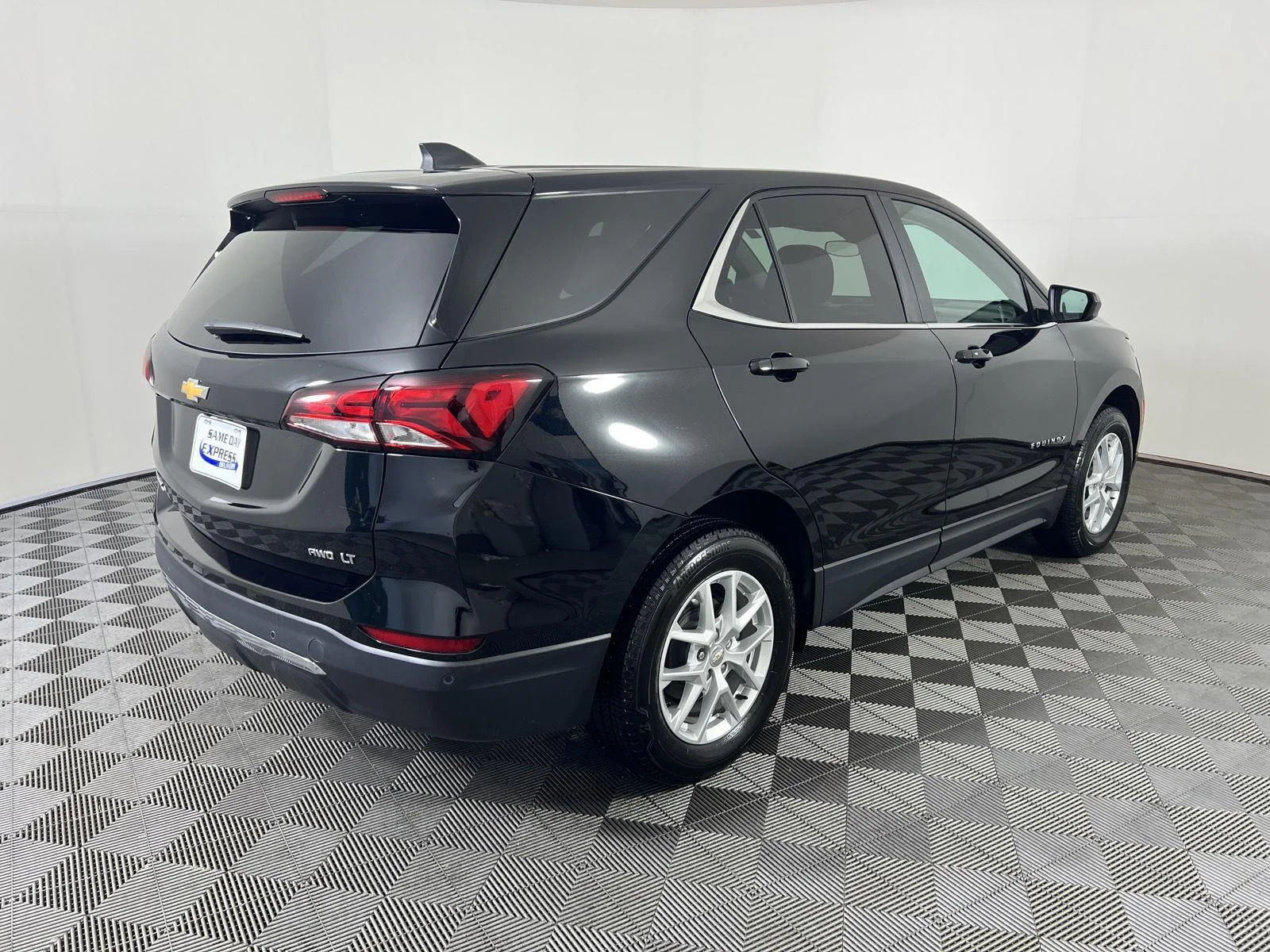Used 2024 Mosaic Black Metallic Chevrolet LT image 24