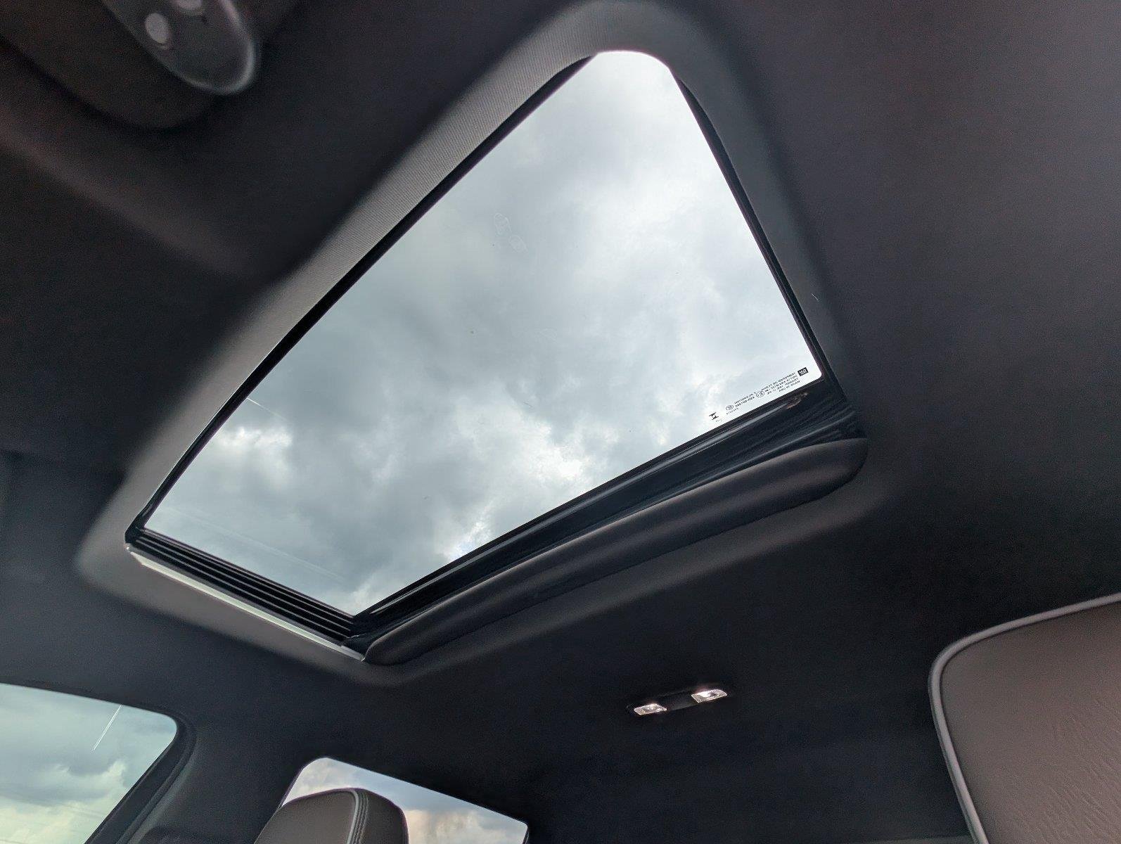 Used 2025 Onyx Black GMC Denali image 39