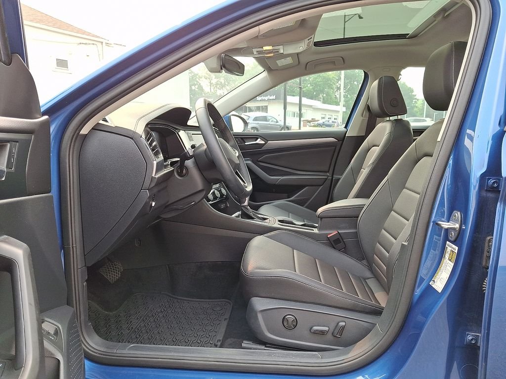 Used 2024 Blue Volkswagen 1.5T SE image 13