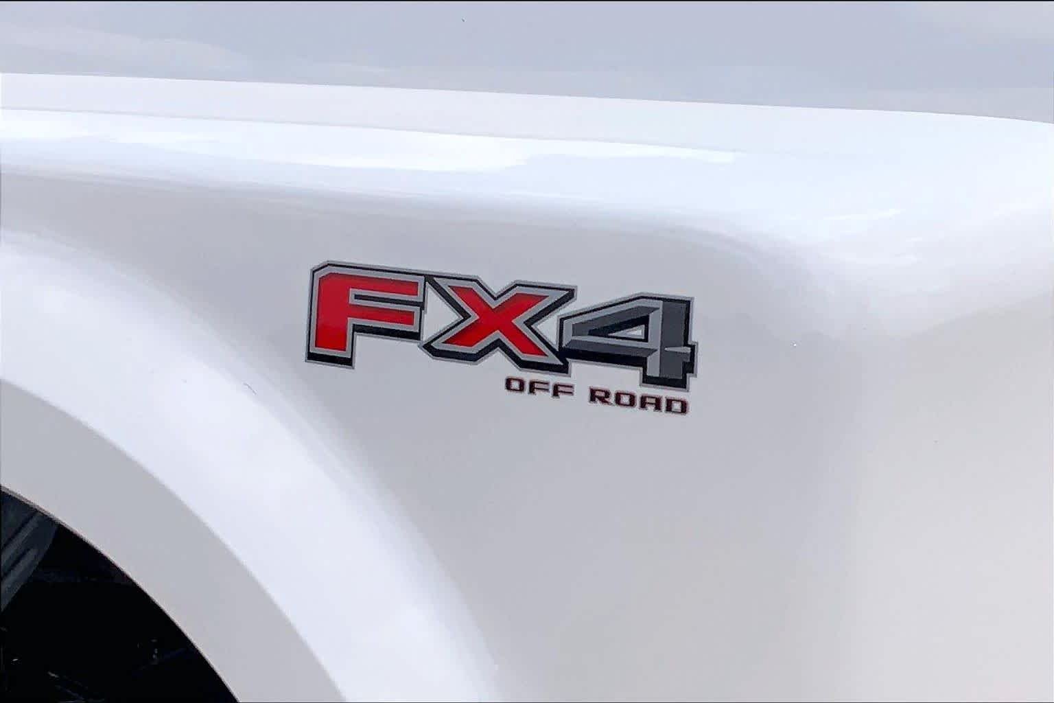 New 2026 Star White Metallic Tri-Coat Ford F-350® Platinum® image 15