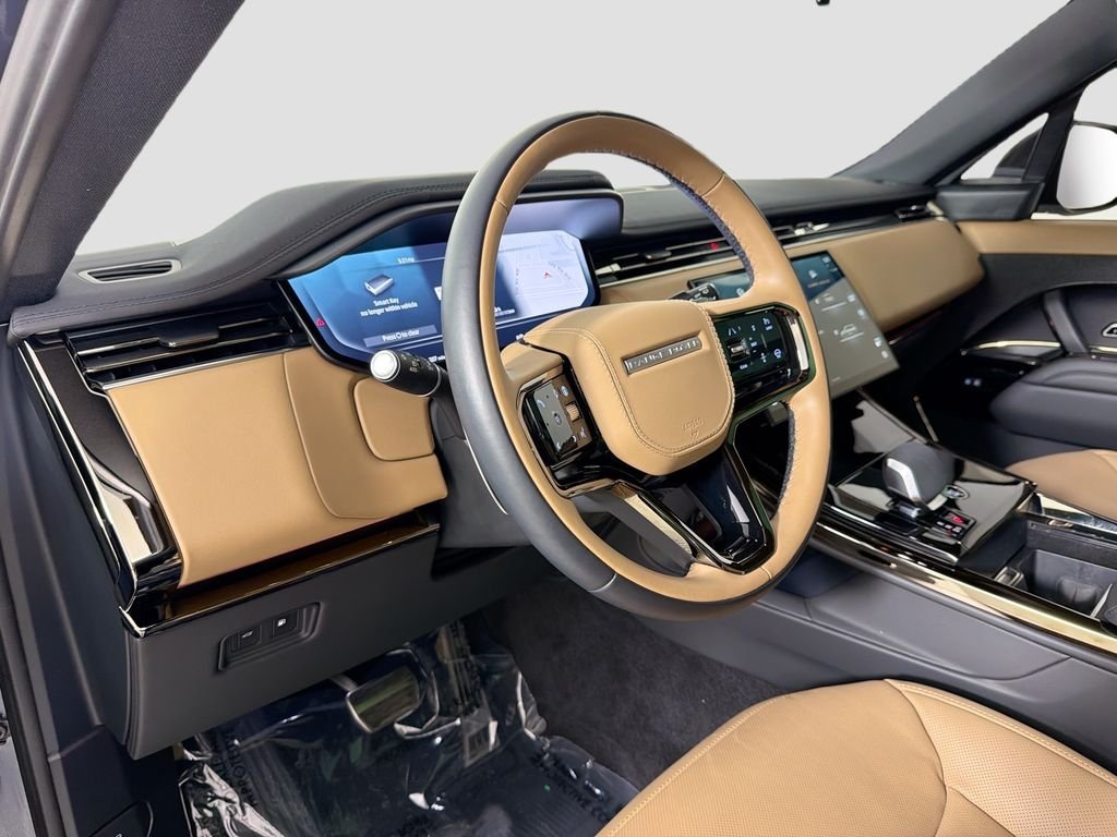 Certified Used 2025 Blue Land Rover Dynamic SE image 9