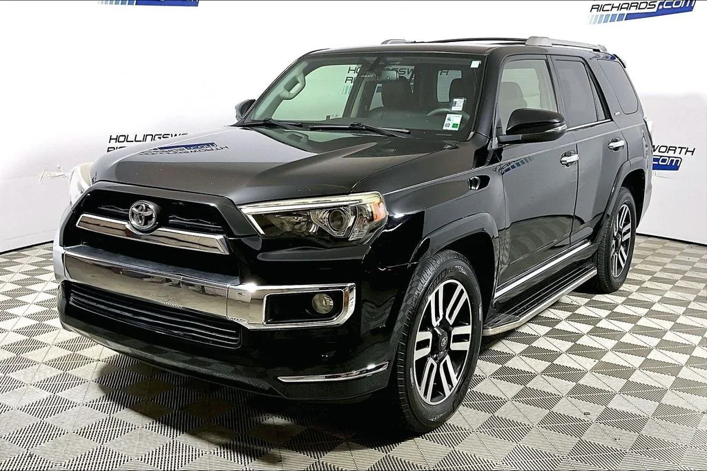 Used 2016 Black Toyota  image 1
