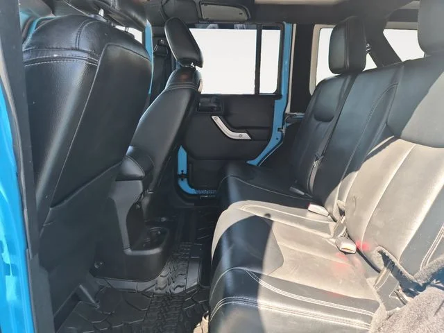 Used 2017  Jeep Unlimited Sahara image 13