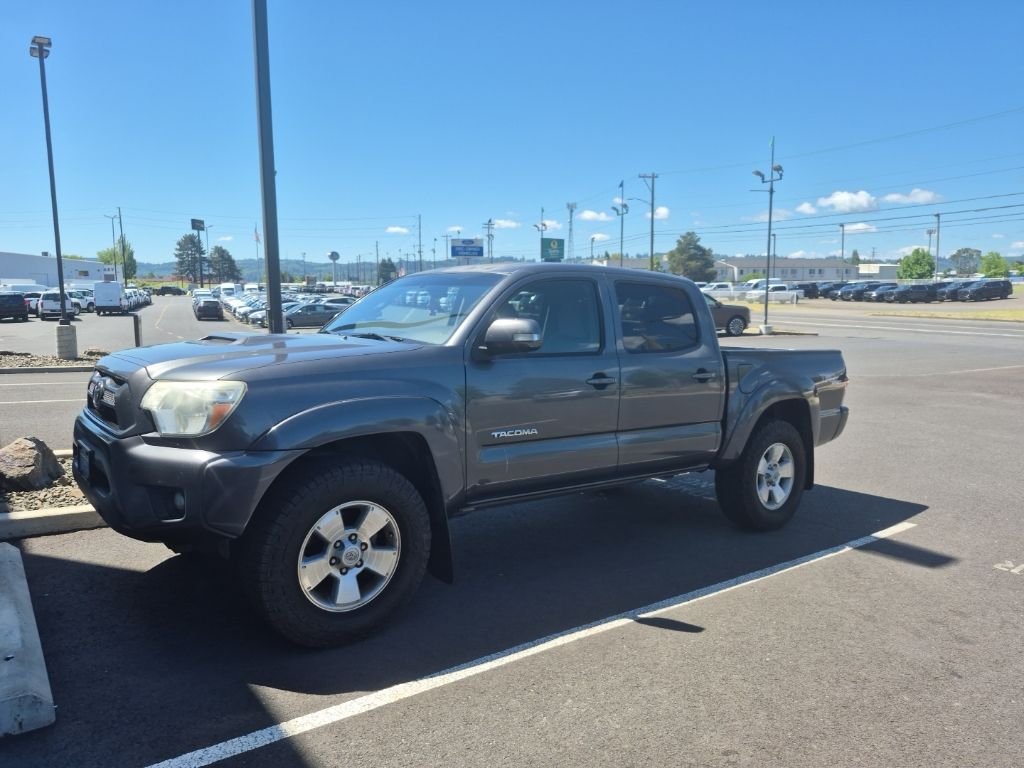 2013 Toyota Tacoma 4x4 Doublecab V6 AT's photo