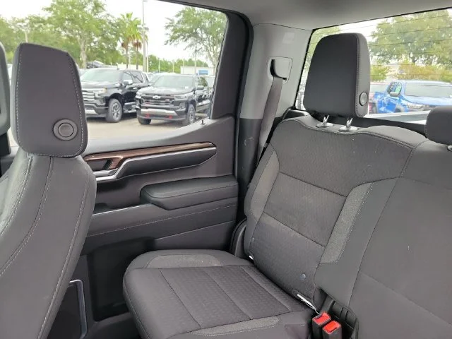 2023 Chevrolet Silverado 1500 LT - Photo 17