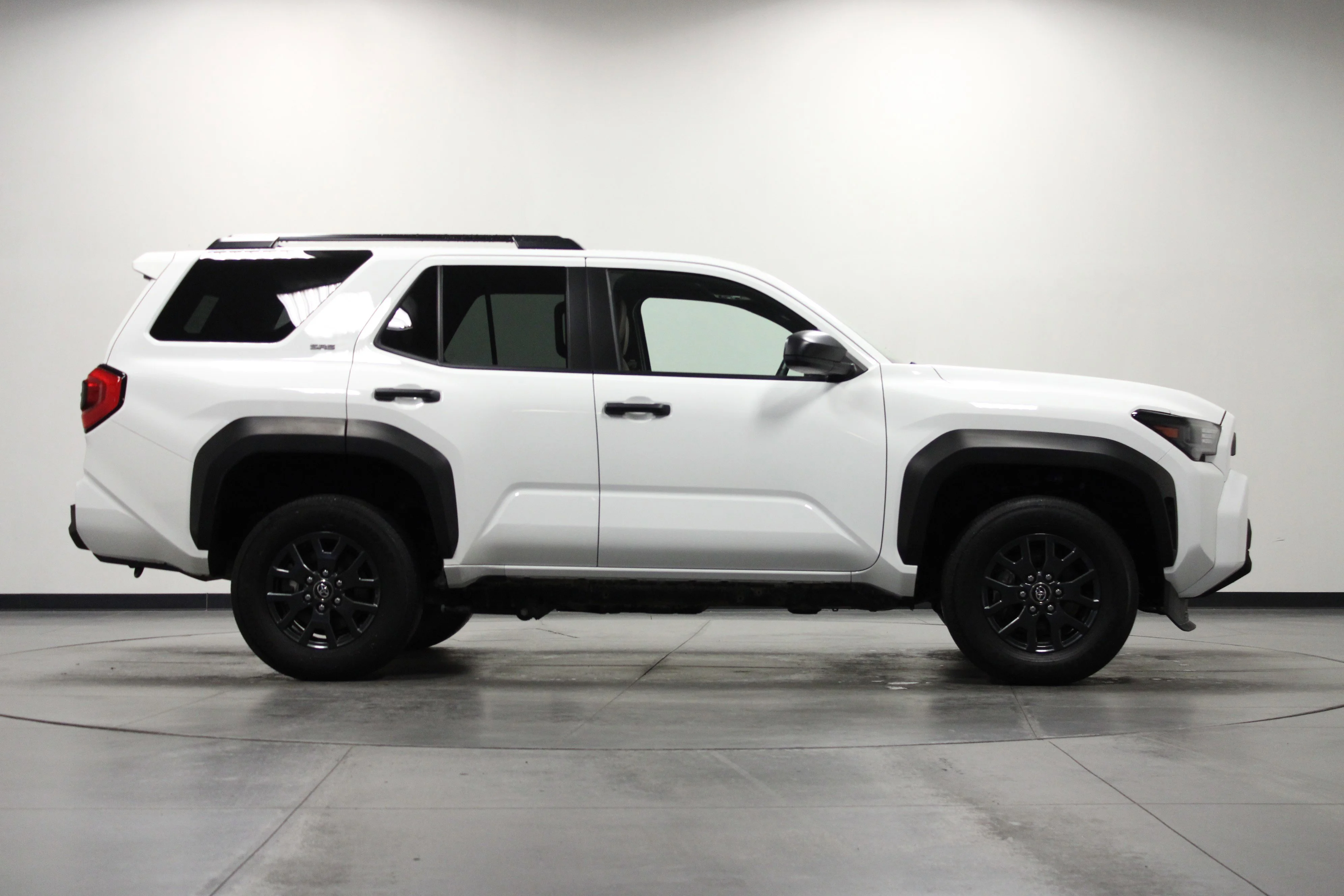 Used 2025 Ice Toyota SR5 image 3