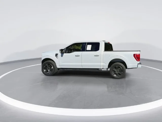 Used 2022 White Ford XLT image 7
