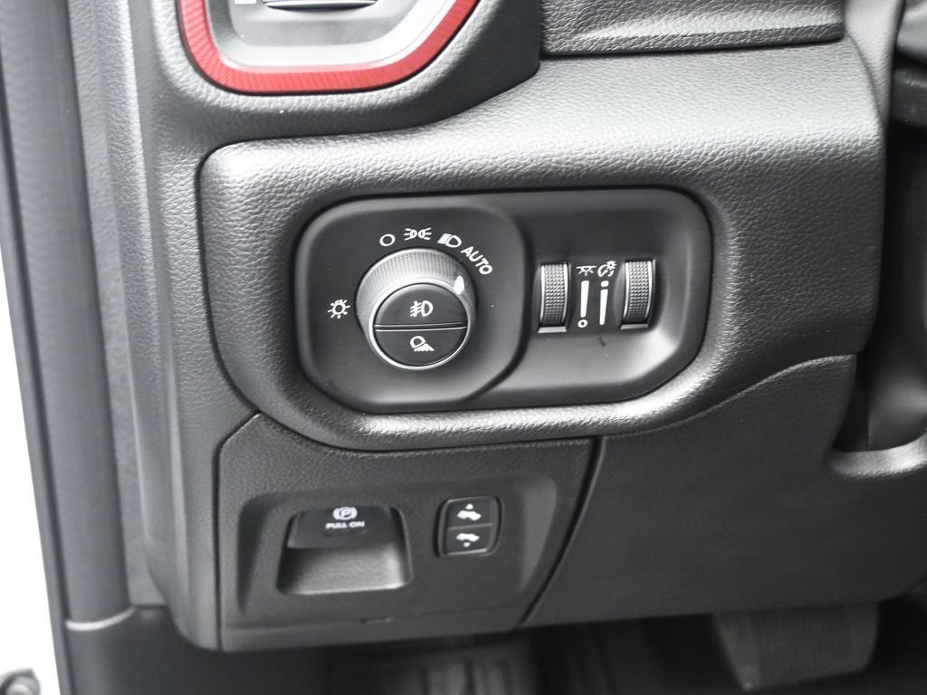 2026 RAM 1500 Rebel - Photo 18