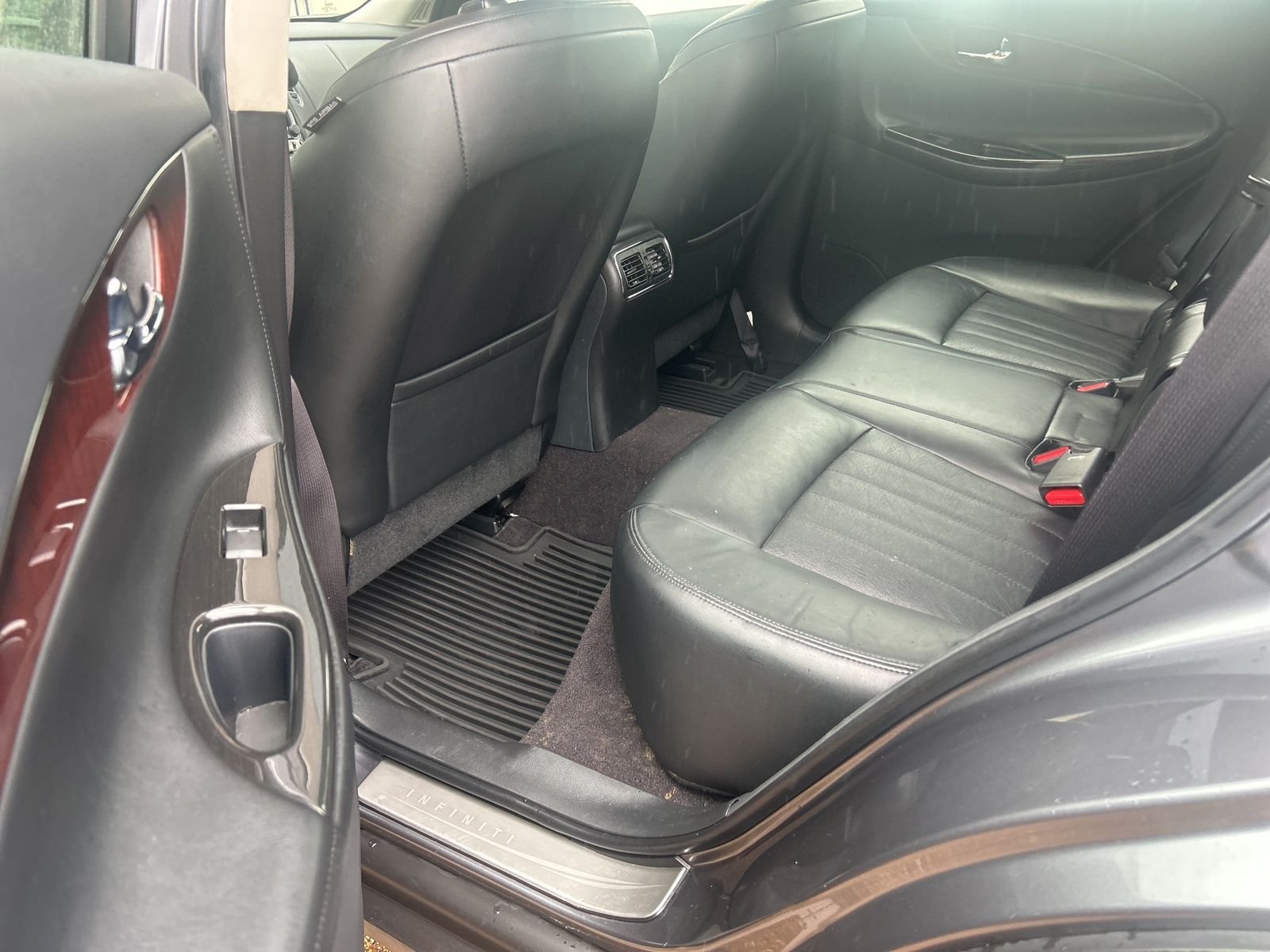 Used 2017 Gray INFINITI Base image 26