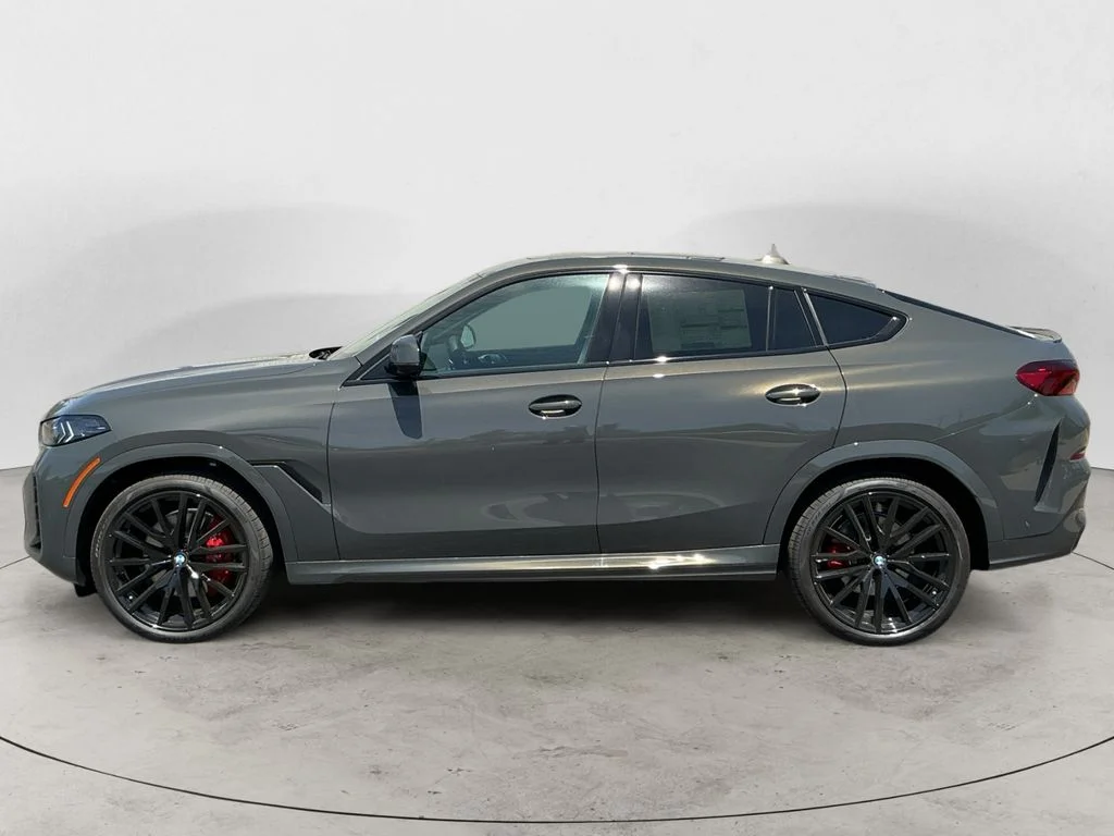 New 2026 Gray BMW xDrive40i image 4