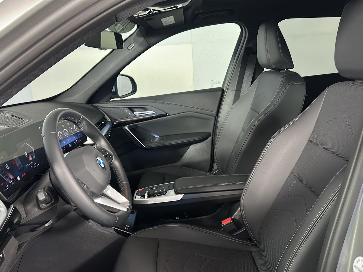 Used 2023 Space Silver Metallic BMW xDrive28i image 6