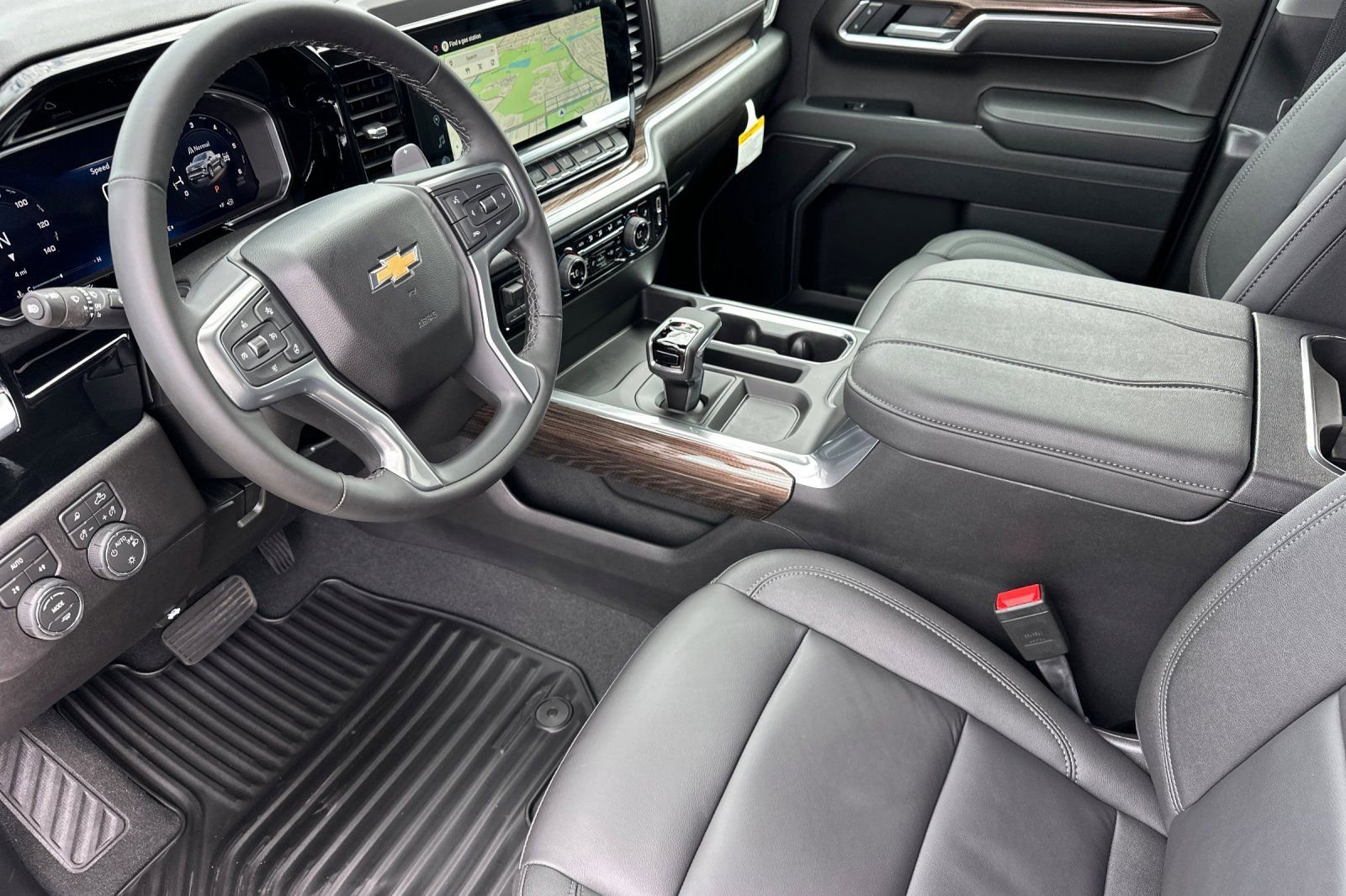 2026 Chevrolet Silverado 1500 LT - Photo 10