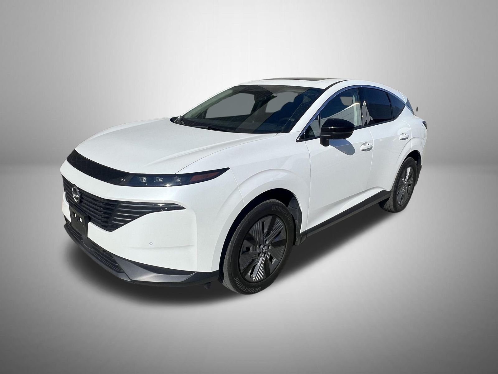 Certified Used 2025 White Pearl Nissan SL image 1