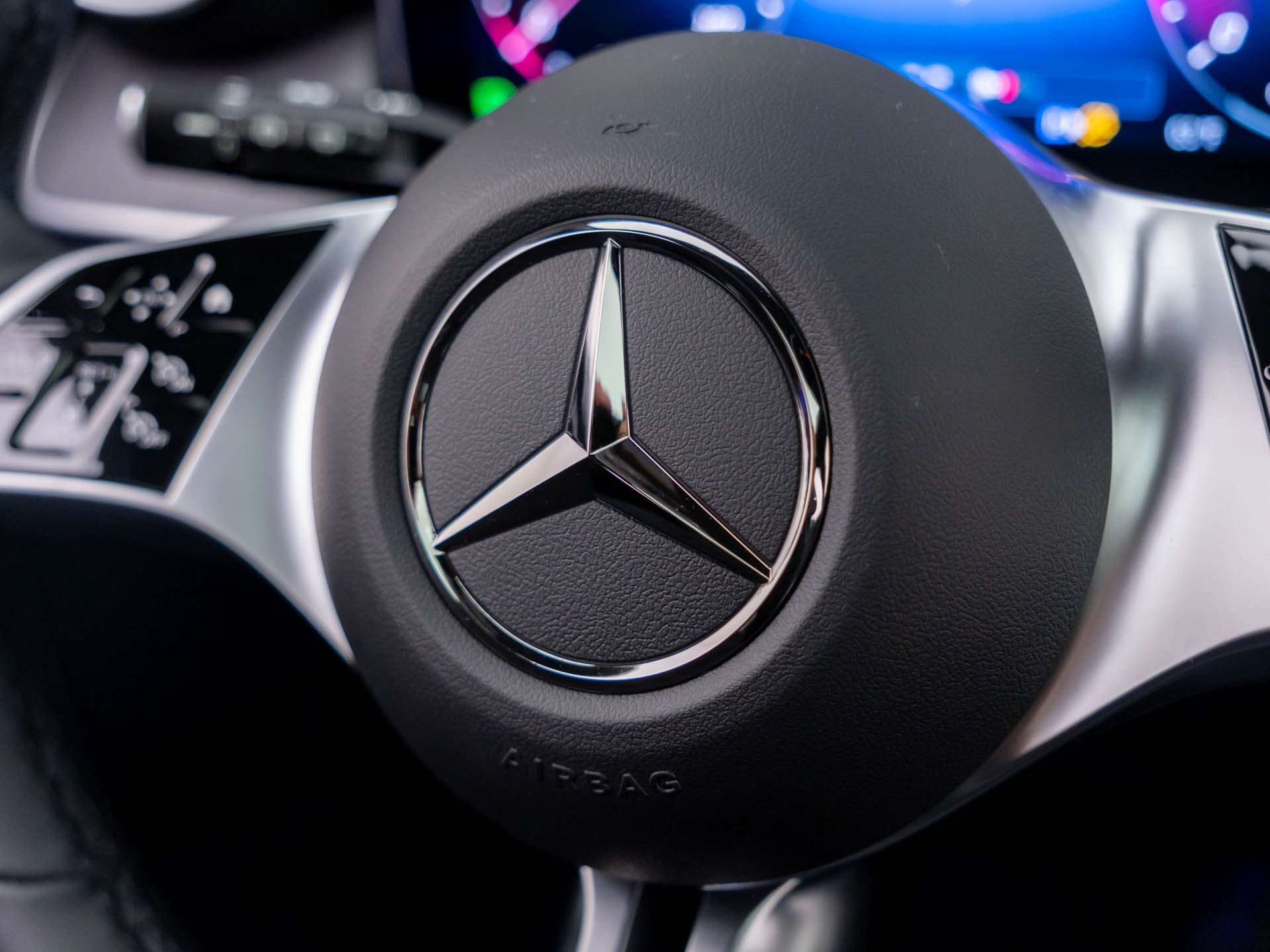 Used 2026 Black Mercedes-Benz GLC 300 image 30