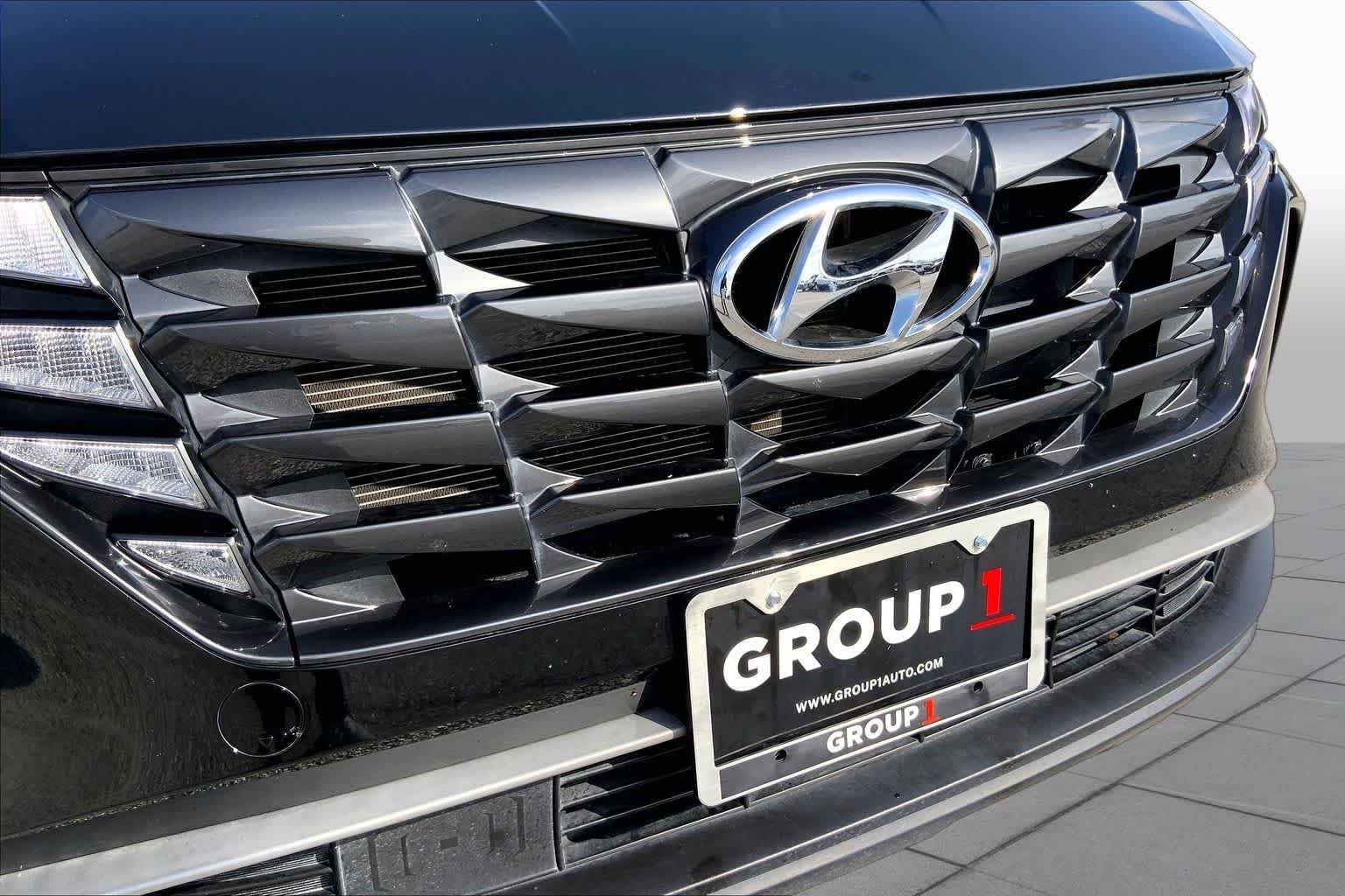 Used 2024 Black Pearl Hyundai SEL Convenience image 29