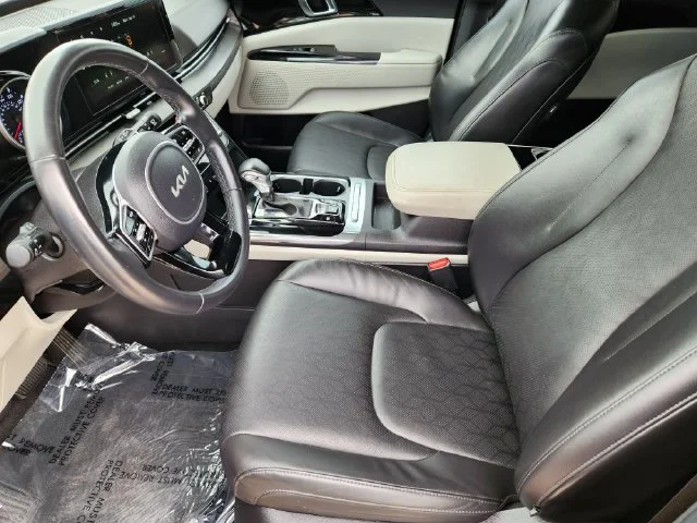 Used 2022 Black Kia EX image 13