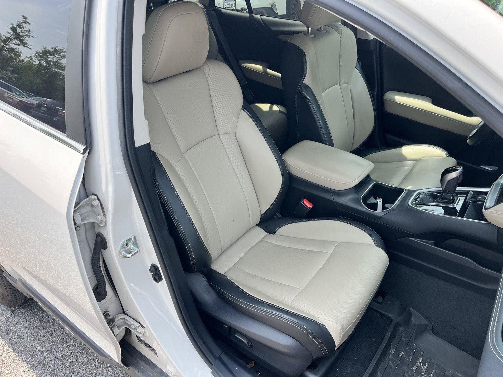 Used 2022 Crystal White Pearl Subaru Limited image 15