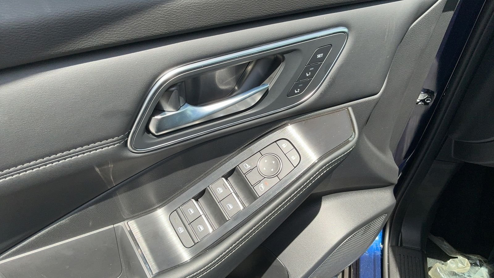 New 2026 Blue Nissan Platinum image 16