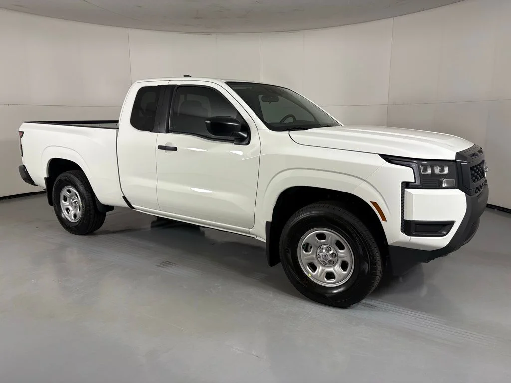 New 2026 Glacier White Nissan King Cab® S image 9