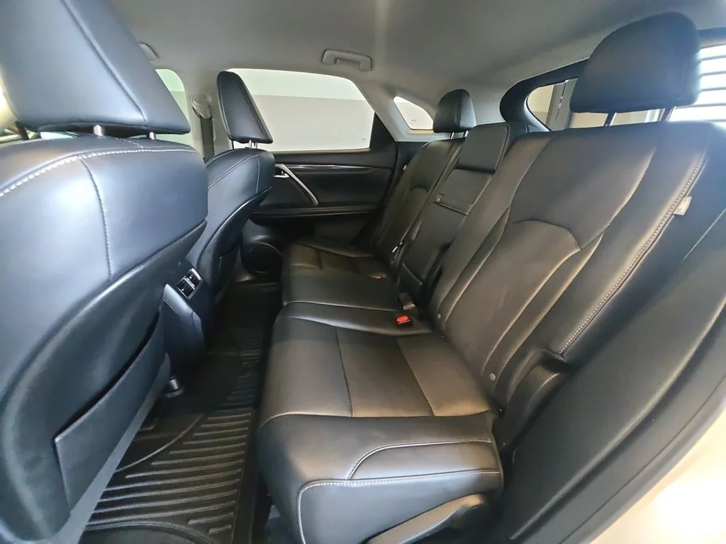 Used 2021 White Lexus 350 image 22