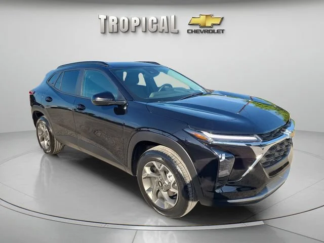 Used 2025 Mosaic Black Metallic Chevrolet LT image 7
