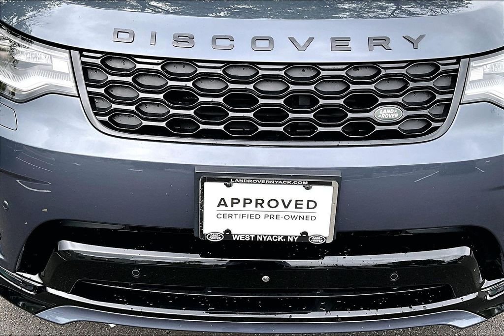 Used 2025 Blue Land Rover Dynamic SE image 31