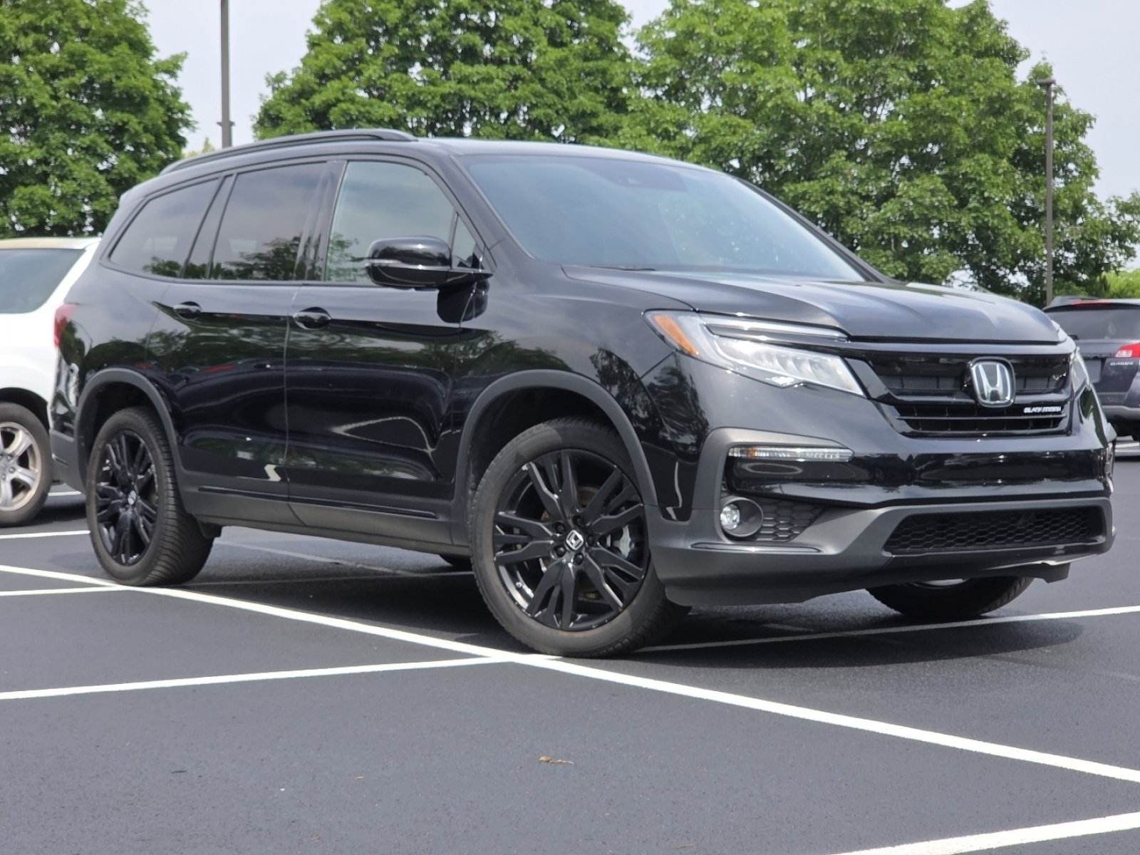 Certified Used 2021 Crystal Black Pearl Honda Black Edition image 2