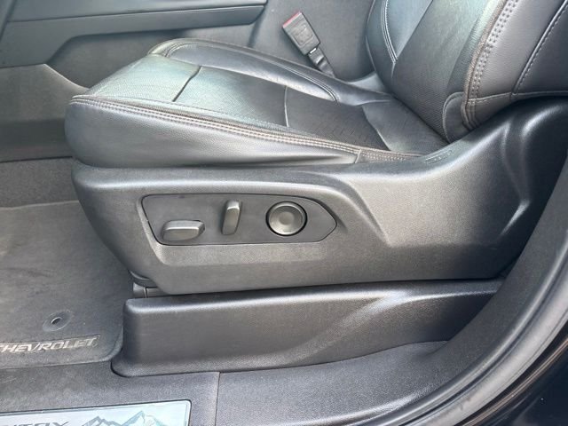 Used 2021 Black Chevrolet High Country image 16