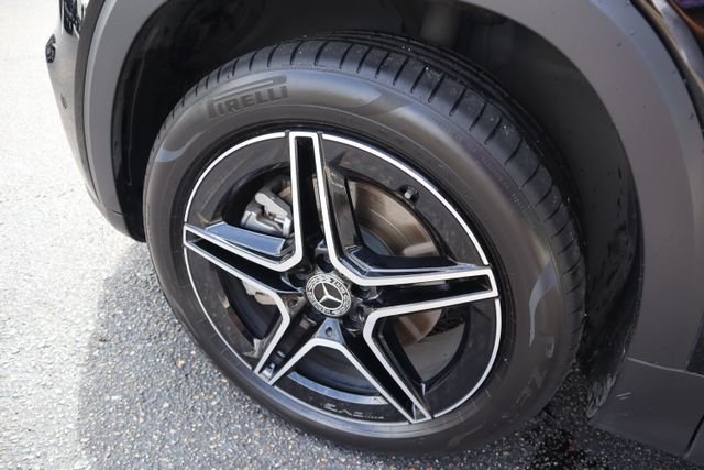Certified Used 2024 Night Black Mercedes-Benz GLB 250 image 26
