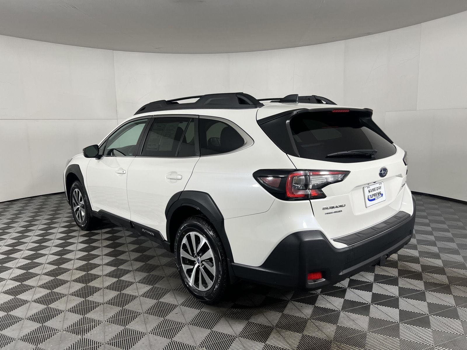 Used 2024 Crystal White Pearl Subaru Premium image 5