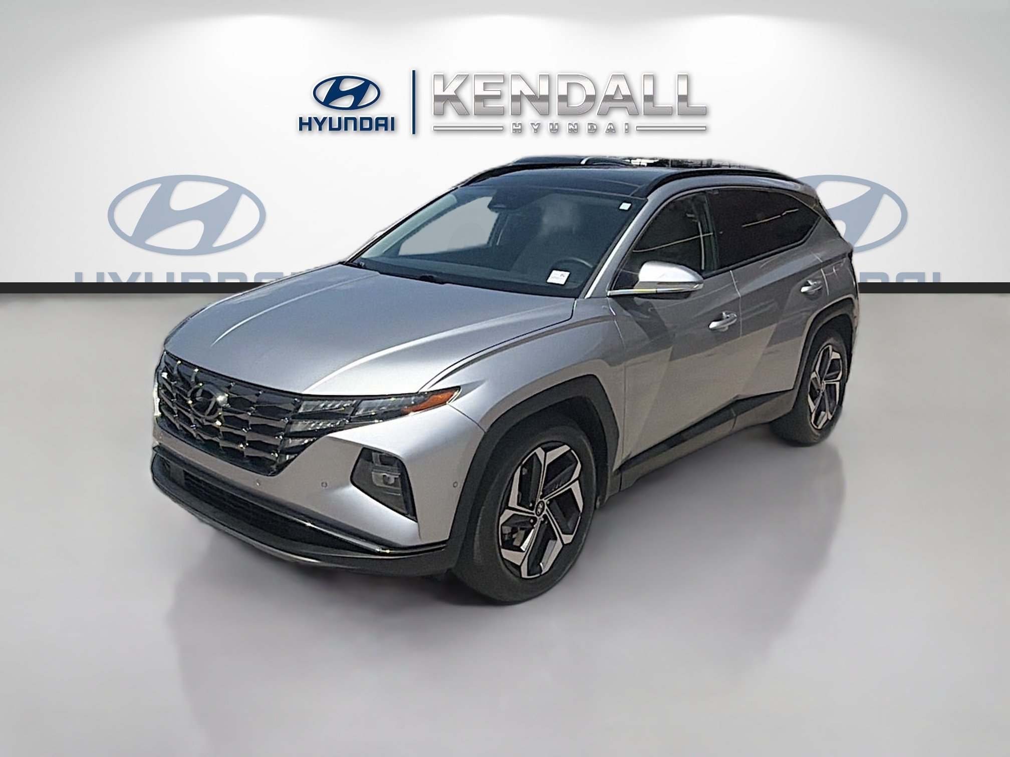 Used 2024 Shimmering Silver Hyundai Limited image 3