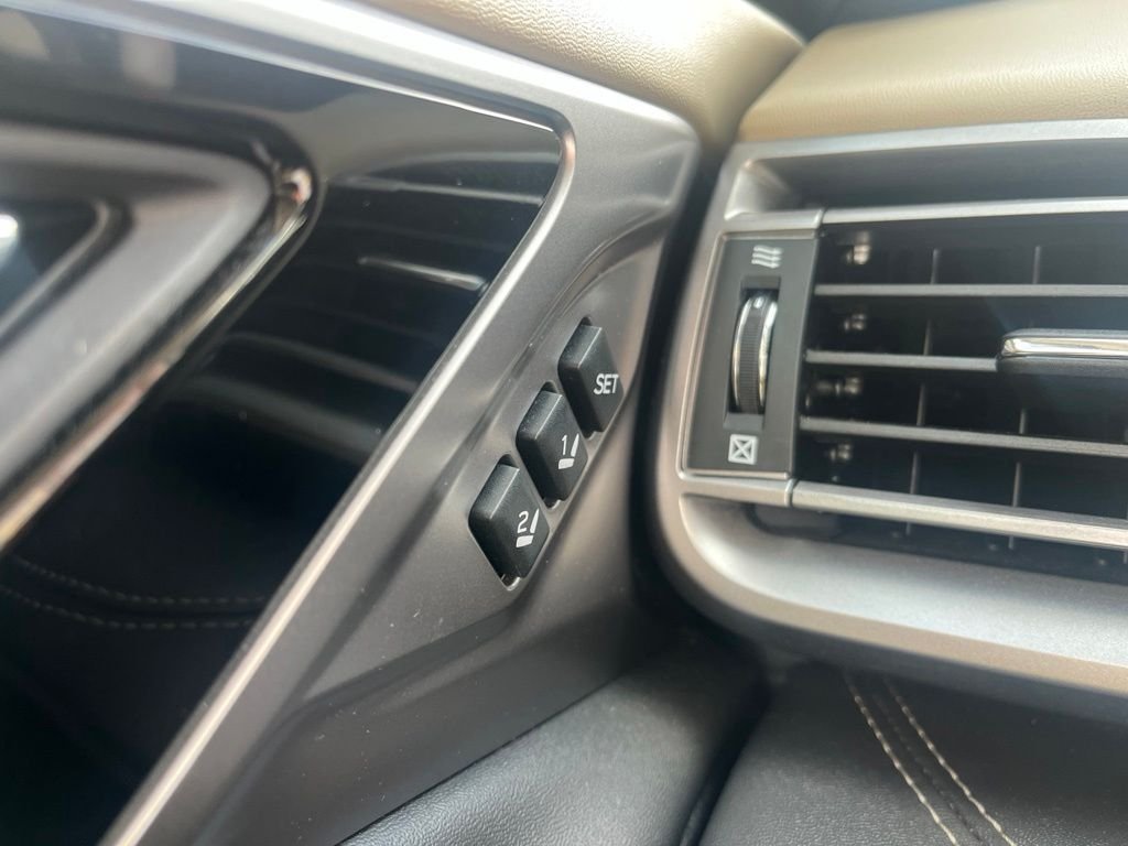 Used 2020 Gray Subaru Limited image 26