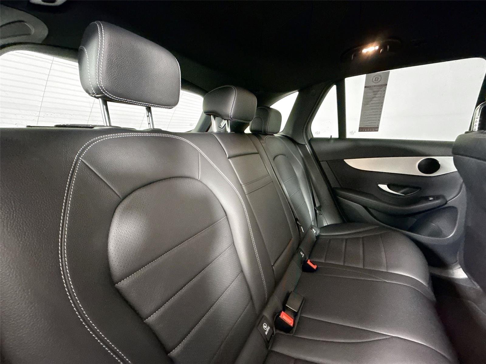 Used 2022 Black Mercedes-Benz GLC 300 image 40