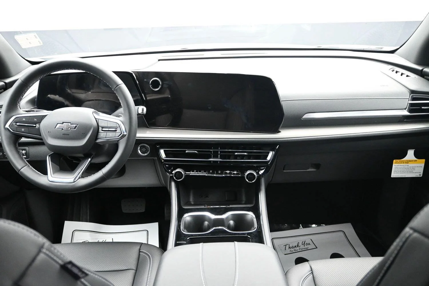 2027 Chevrolet Traverse LT - Photo 12